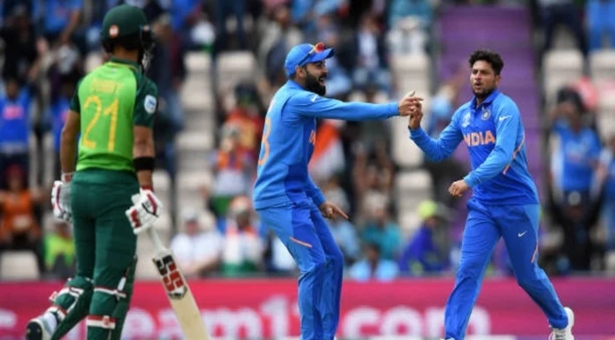 হাড্ডাহাড্ডি লড়াইয়ে এইমাত্র শেষ হলো ভারত ও দ:আফ্রিকার ম্যাচ,জেনেনিন ফলাফল