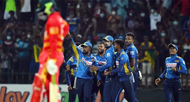 একবারেই অল্প রানে অল-আউট