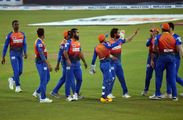 এইমাত্র পাওয়া : শেষ হলো চট্টগ্রাম ও খুলনার ম্যাচ