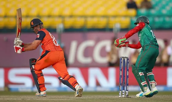 ভক্তদের কান্নার সাগরে ভাসিয়ে বিদায় বললেন বিশ্ব ক্রিকেট মাতানো তারকা ব্যাটসম্যান