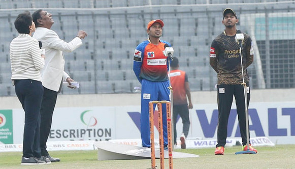 শেষ হলো সিলেট ও খুলনার মধ্যকার ম্যাচের টস