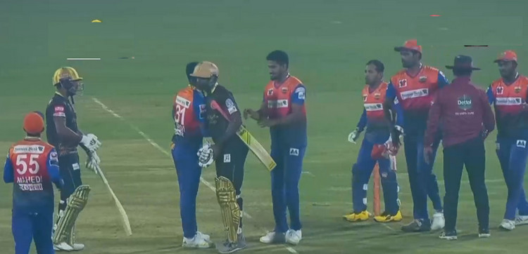 শেষ ওভারের হাড্ডাহাড্ডি লড়াইয়ে শেষ হলো সিলেট ও খুলনার ম্যাচ