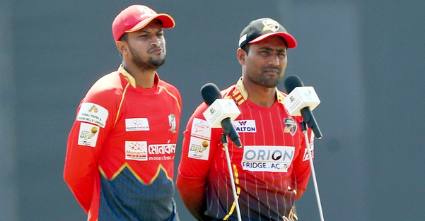 বরিশাল ও কুমিল্লা ম্যাচের টস শেষ