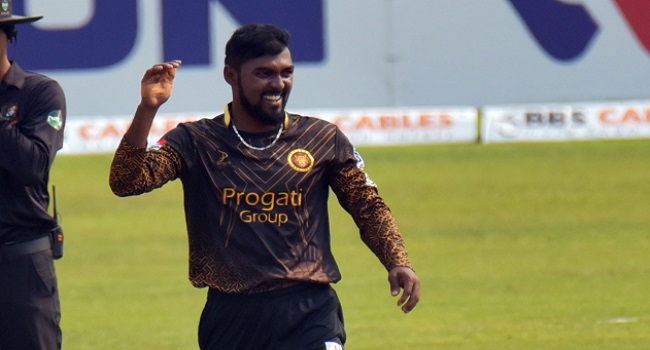 বাঁহাতি স্পিনার অপুকে রীতিমত অপমান করেছে সিলেট সানরাইজার্স