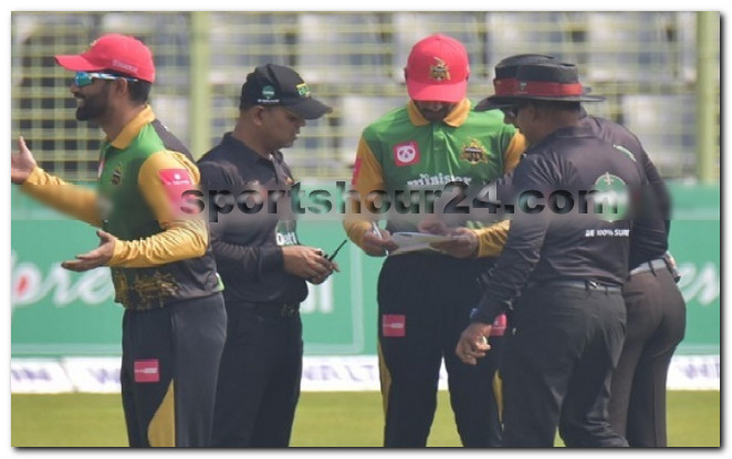 ব্রেকিং নিউজ : ম্যাচ শুরুর পর খুলনার দল নিয়ে অজানা এক তথ্য জানলো ঢাকা