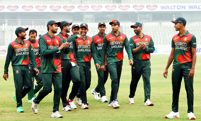 ব্রেকিং নিউজ : পদত্যাগ করলেন বাংলাদেশের ব্যাটিং কোচ