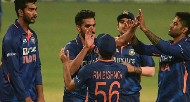 চরম দু:সংবাদ : ভারতীয় ২ ক্রিকেটারকে আহত করলেন উইন্ডিজ অধিনায়ক