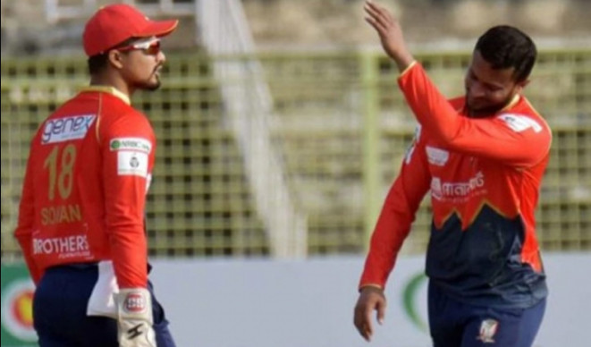 ব্রেকিং নিউজ : সুরক্ষা বলয় ভেঙ্গে শুটিংয়ে যাওয়া সাকিবের ফাইনালে খেলা নিয়ে পাওয়া গেলো নতুন খবর