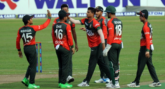 ‘আপনারা আমাদেরকে গালি দেবেন না’
