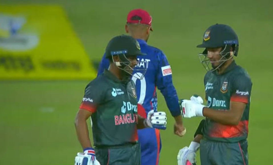 খেলা কাকে বলে শিখিয়ে দিলো আফিফ মিরাজ : হতবাক রশিদ মুজিবরা