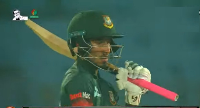 জয়ের জন্য শেষ ৩০ বল থেকে বাংলাদেশের প্রয়োজন আরও