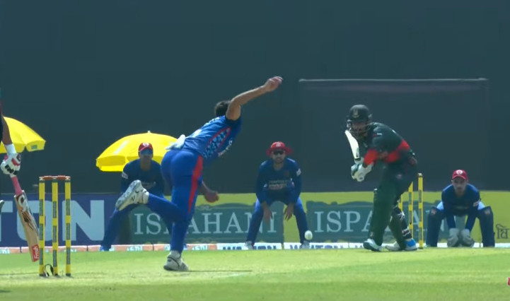 চলছে বাংলাদেশ আফগানিস্থানের ম্যাচ, খেলাটি সরাসরি দেখুন এখানে লাইভ