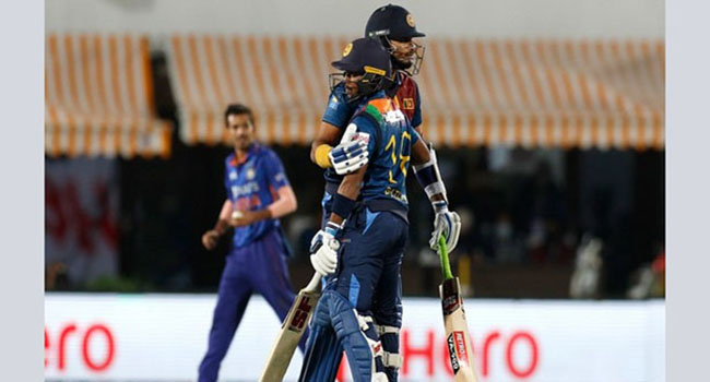 ভারতের বিপক্ষে নিসাঙ্কা-শানাকা ঝড়ে শ্রীলঙ্কার রানের পাহাড়
