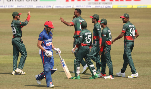 আফগান সিরিজে ঘাসের উইকেট বানানোর পরিকল্পনা আসে দুই তারকা ক্রিকেটারের মাথা থেকে