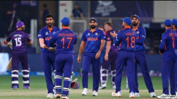 নতুন চুক্তি অনুযায়ী ভারতীয় ক্রিকেটারদের বেতন তালিকা প্রকাশ