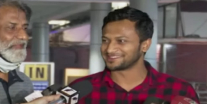 বিসিবি ছুটি দেয়নি সাকিব গেলেন দুবাই : যাওয়ার আগে জালাল ইউনুসকে নিয়ে বললেন ভেতরের কথা