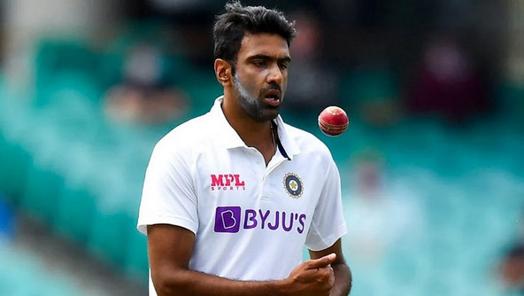 কপিলের রেকর্ড ভেঙে দারুন উপহার পেলেন অশ্বিন