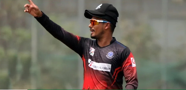 একে একে ব্যর্থ দলের সবাই,ব্যাট হাতে একাই লড়লেন আশরাফুল