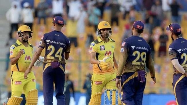 ধোনি-জাদেজার ব্যাটে কলকাতাকে বিশাল রানের টার্গেট দিলো চেন্নাই