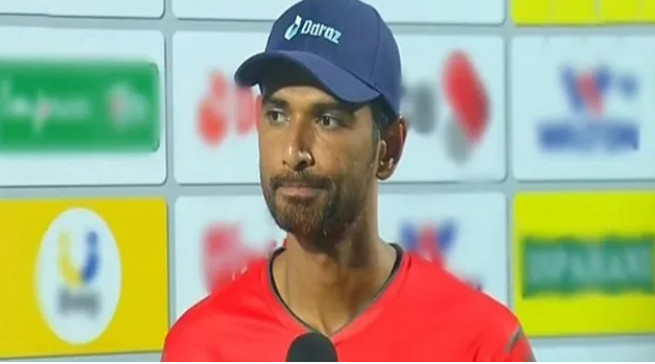 রিয়াদের অনন্য দৃষ্টান্ত, শুধরে দিলেন আম্পায়ারের ভুল সিদ্ধান্ত