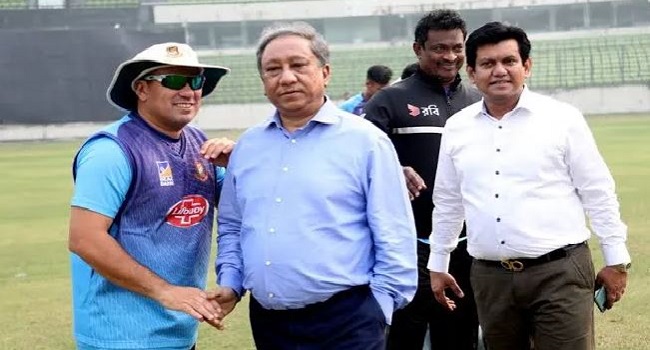 ১৫ জন ক্রিকেটারের ১১ জনই ডোমিঙ্গোকে নিয়ে এমন কথা বলবে