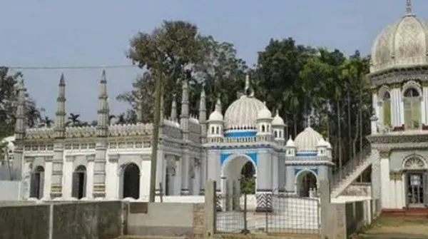 ৯৫ বছরে একবারও বন্ধ হয়নি কোরআন তিলাওয়াত