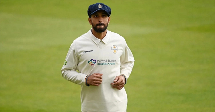 কাউন্টি ক্রিকেটে নতুন ইতিহাস লিখলেন পাকিস্তানি ওপেনার