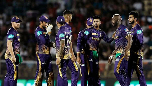 সেরা চারে টিকে থাকার লড়াইয়ে বড় ধাক্কা খেলে কলকাতা, দেখেনিন সর্বশেষ পয়েন্ট টেবিল