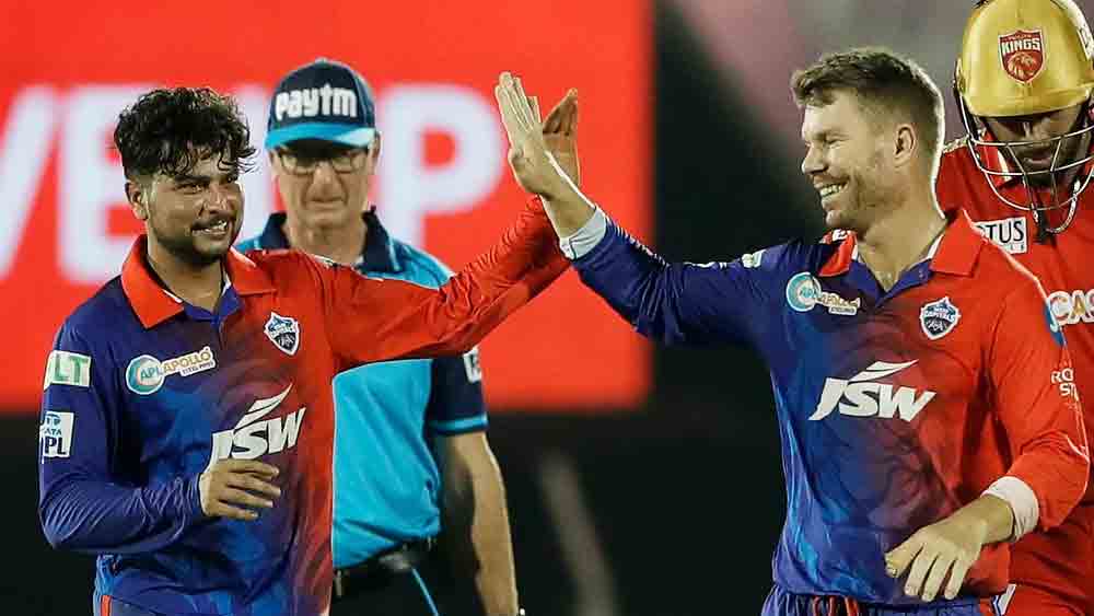 বল হাতেই বিপক্ষকে শেষ করে দিল দিল্লি