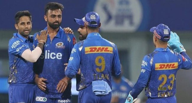 রাজস্থান ও মুস্তাফিজের দিল্লিকে মুক্তি দিল মুম্বাই