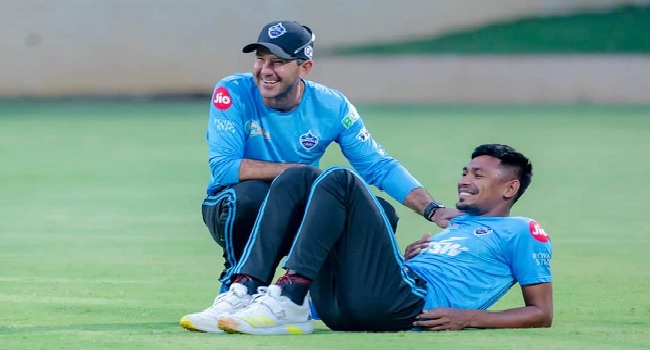 মুস্তাফিজকে নিয়ে বিশেষ মন্তব্য করলেন দিল্লি কোচ রিকি পন্টিং