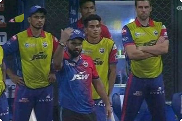 সাকিবকে অনুসরণ করে নিজের বিপদ নিজে ডেকে আনলেন রিশাভ পান্ত
