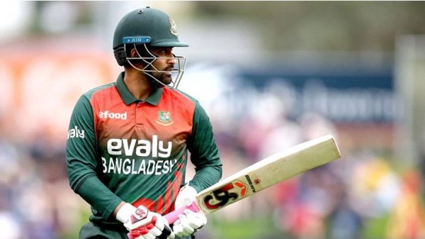 প্রথম বাংলাদেশি হিসেবে তামিমের নতুন রেকর্ড