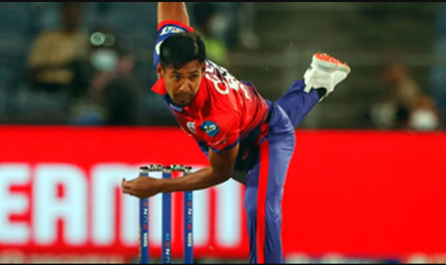 চরম দুঃসংবাদ :কপাল পুড়ছে মুস্তাফিজের