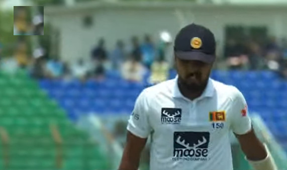 উইকেট, উইকেট, উইকেট, দেখেনিন সর্বশেষ স্কোর