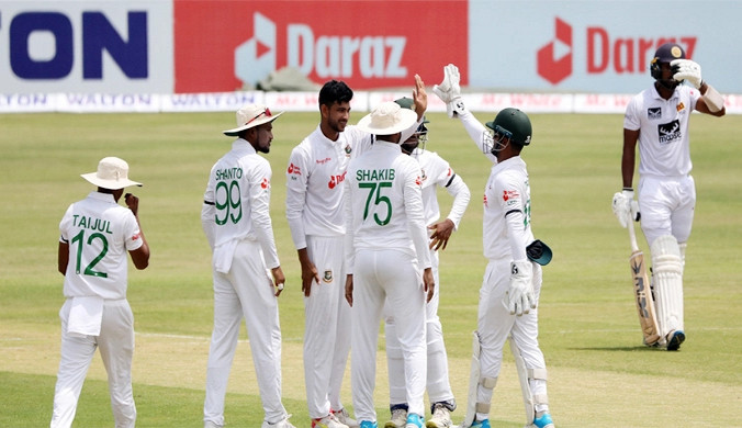 নাঈমের আরও ‘২’ শিকার, দেখেনিন সর্বশেষ স্কোর