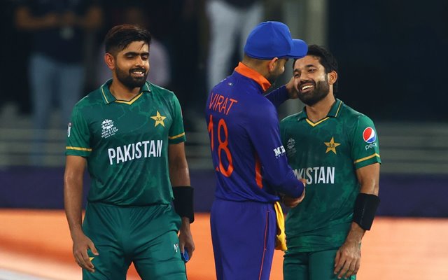 কোহলিদের পাকিস্তানের বিপক্ষে খেলা নিয়ে রিজওয়ান বলছেন অন্য কথা