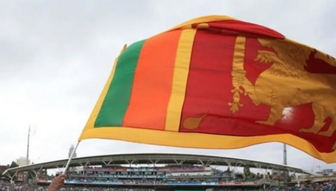 অবিশ্বাস্য ; w,w,w,w,w ১২ ওভারে পড়লো ১৮ উইকেট