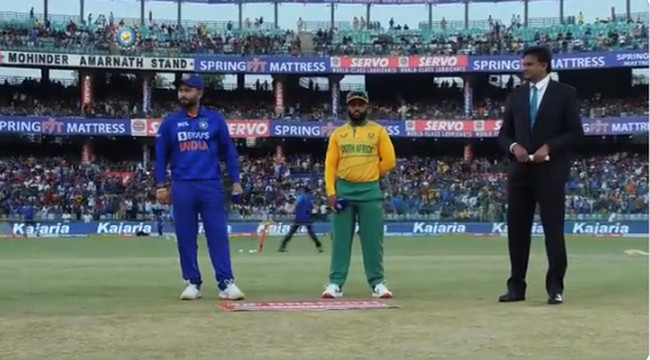 ভারতের জার্সিতে প্রথম বার টস করলেন পন্থ
