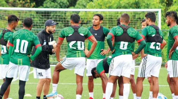 কিছুক্ষণের মধ্যে মালয়েশিয়ার বিপক্ষে মাঠে নামছে বাংলাদেশ, দেখেনিন একাদশ