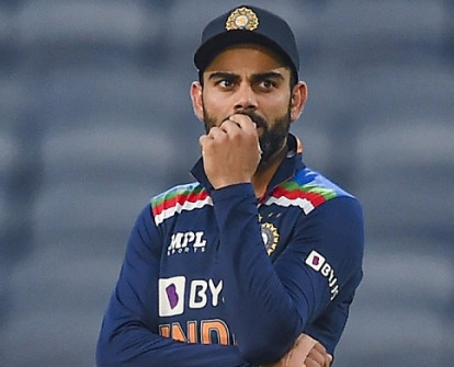 অধিনায়কত্ব ছেড়ে দিচ্ছেন বিরাট কোহলি
