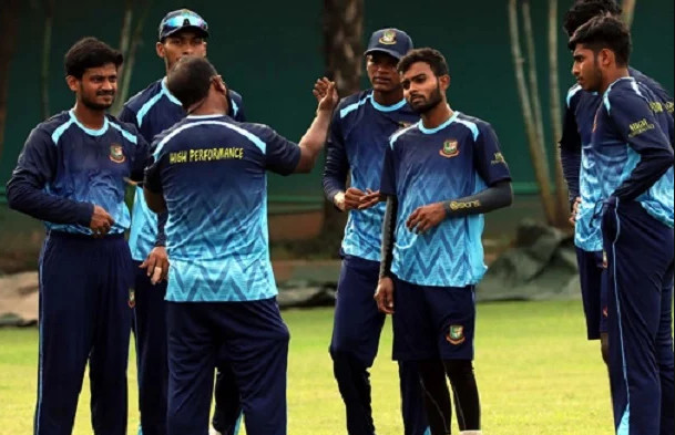 এইচপির বিপক্ষে বলিংয়ে বাংলাদেশ টাইগার্স