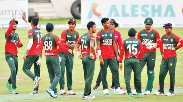 টি-টোয়েন্টির রুপ পালটে দেওয়া এক ক্রিকেটারের নাম জানালেন ডমিঙ্গো