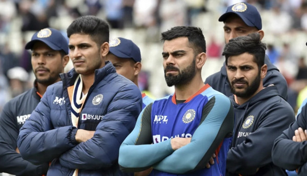 এমন লজ্জার হারে ভারতকে ধুয়ে দিচ্ছেন সাবেক ক্রিকেটারা
