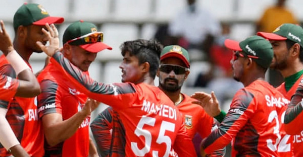 বাঁচা মরার লড়াইয়ের ম্যাচে একাদশে অবিশ্বাস্য এক পরিবর্তন নিয়ে মাঠে নামবে বাংলাদেশ