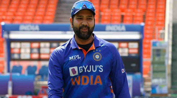 ১৫০ বছরের ক্রিকেট ইতিহাসে নতুন বিশ্বরেকর্ড গড়লেন রোহিত