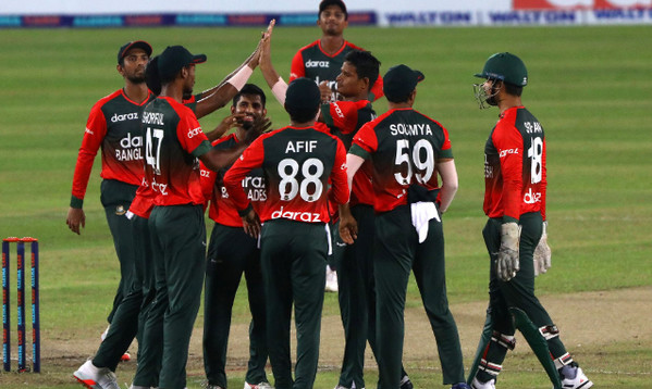 হতাশ ভক্তরা, টি-টোয়েন্টিতে বাংলাদেশ ভালো দল গুলো থেকে এখনো অনকটাই পিছিয়ে..