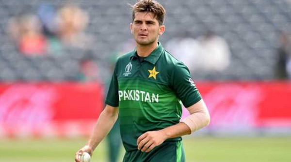 শাহিন আফ্রিদিকে বাদ দিয়ে দলে টানলেন ভারতীয় এক পেসারকে
