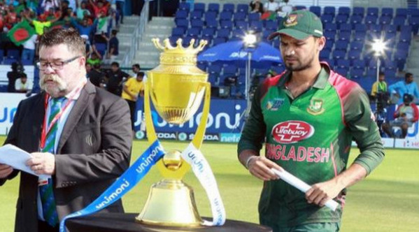 টাইগার ভক্তদের জন্য বিশাল সুখবরঃ সবাইকে অবাক করে আবারও মাঠে ফিরছেন মাশরাফি