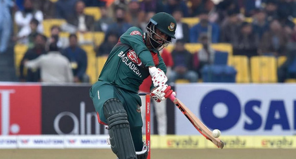 প্রথম ব্যাটার হিসেবে ইতিহাসের পাতায় নাম লেখাবেন এই টাইগার ব্যাটসম্যান